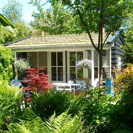 Logies Het Tuinhuisje Enschede Exterior foto